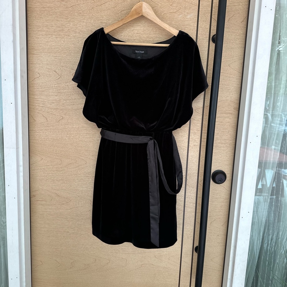 WHBM Black Velvet dress side zipper